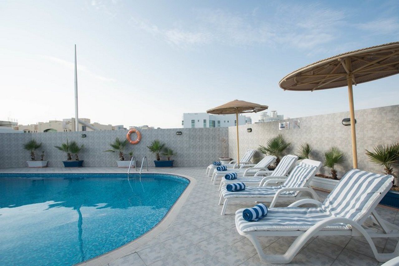 Landmark Riqqa Hotel Дубай Экстерьер фото