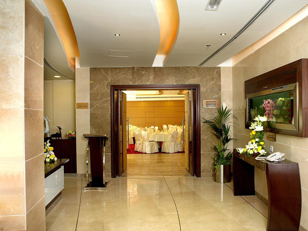 Landmark Riqqa Hotel Дубай Экстерьер фото